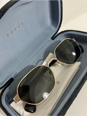 Gucci Gold Frame Black Lens Sunglasses